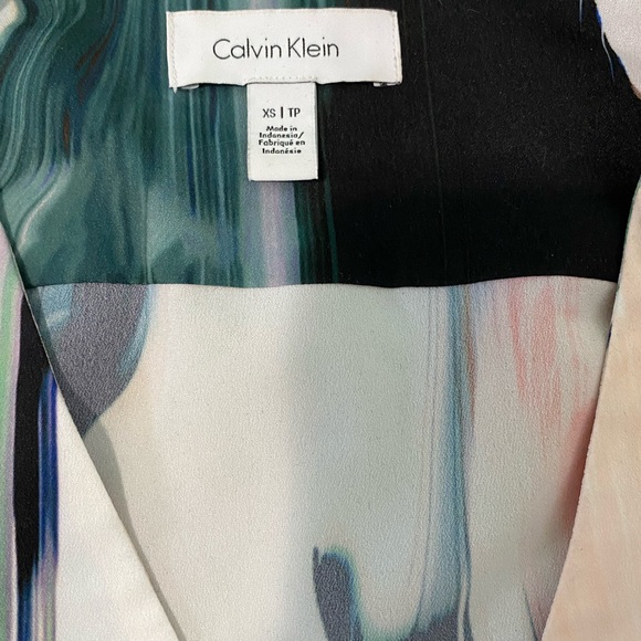 *SOLD* Calvin Klein Blouse - XS - Picture 2 of 3
